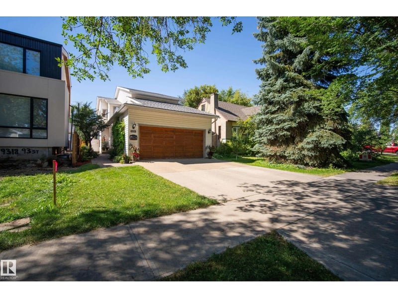 9324 93 ST NW, Edmonton, Alberta, T6C3T8, Edmonton, Alberta — photo 1 of 5