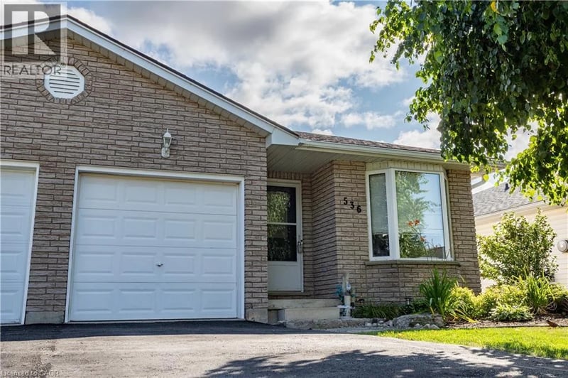 536 ST ANDREW Street, Port Dover, Ontario, N0A1N0, Port Dover, Ontario — photo 1 of 5