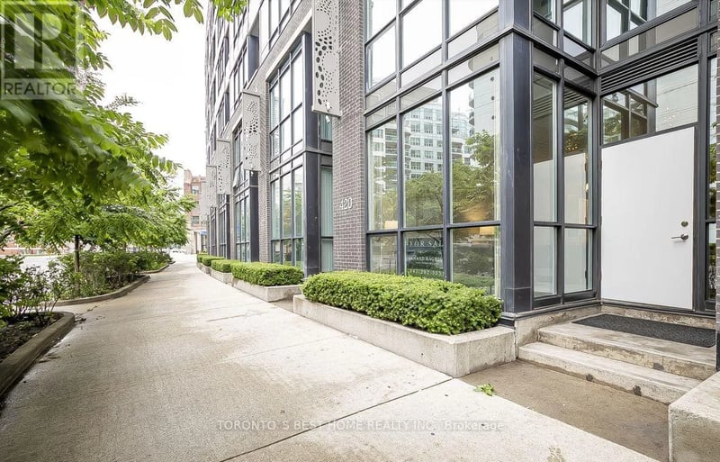 #2bd Bed 418 Lake Shore Boulevard West, Toronto (Waterfront Communities), Ontario, M5V2V9, Toronto (Waterfront Communities), Ontario — photo 1 of 5