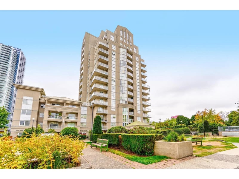 #705 10523 UNIVERSITY Drive, Surrey, British Columbia, V3T5T8, Surrey, British Columbia — photo 1 of 5
