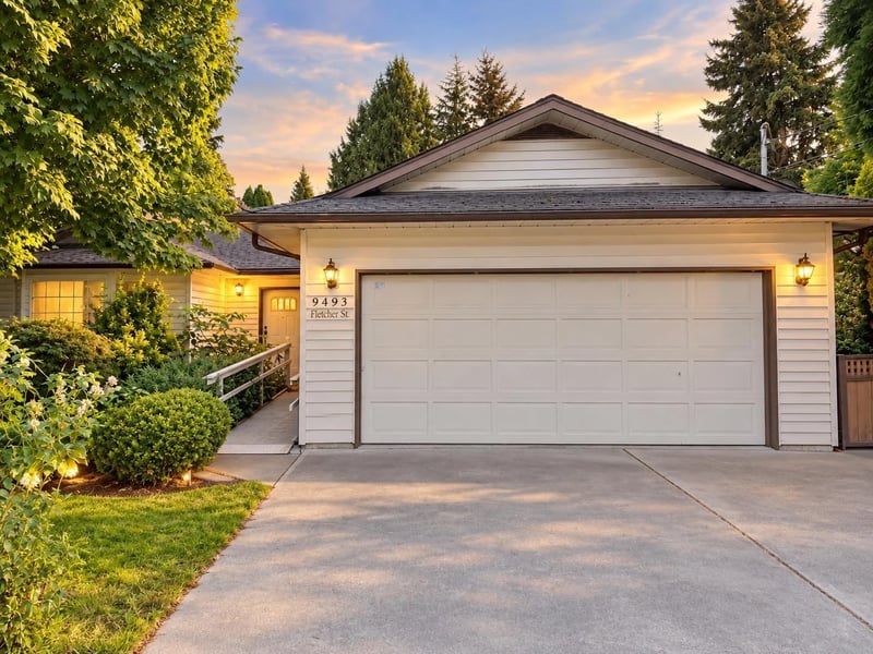 9493 FLETCHER Street, Chilliwack, British Columbia, V2P7V4, Chilliwack, British Columbia — photo 1 of 5