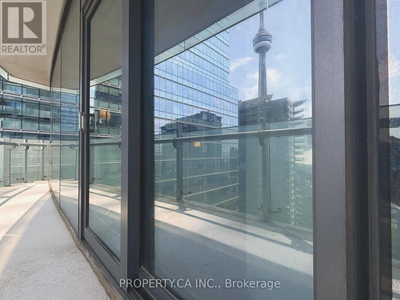 #2308 14 York Street, Toronto (Waterfront Communities), Ontario, M5J0A9, Toronto (Waterfront Communities), Ontario — photo 1 of 5