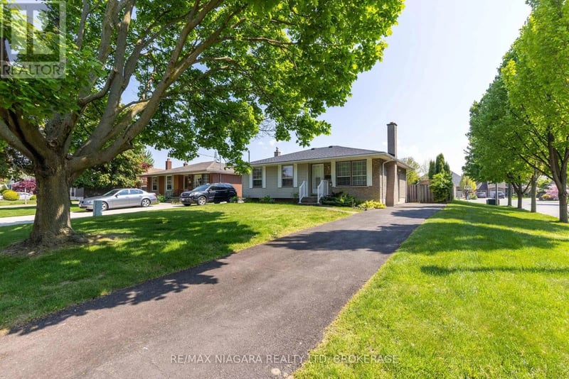 29 Granada Drive, St. Catharines (Lakeshore), Ontario, L2N2S4, St. Catharines (Lakeshore), Ontario — photo 1 of 5