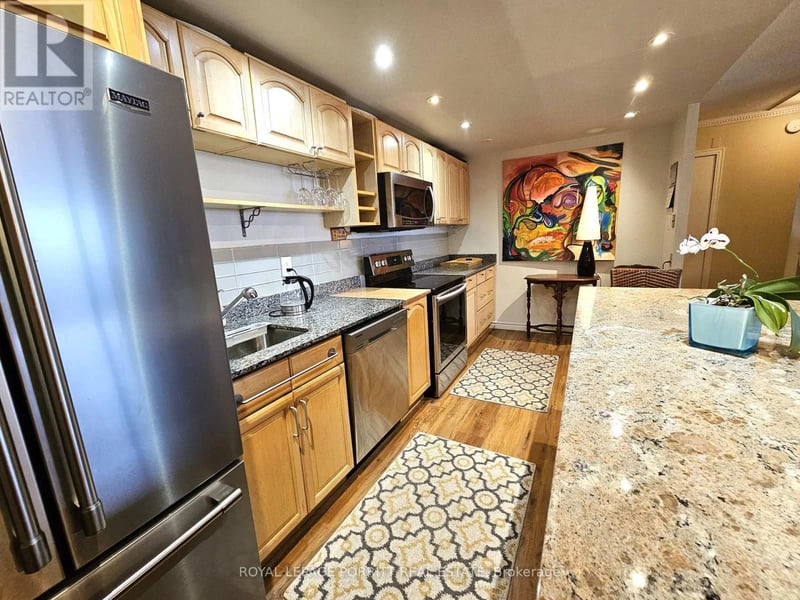 #1704 1535 Lakeshore Road East, Mississauga (Lakeview), Ontario, L5E3E2, Mississauga (Lakeview), Ontario — photo 1 of 5