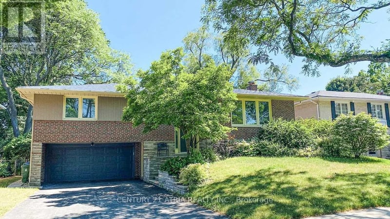 11 Danville Drive, Toronto (St. Andrew-Windfields), Ontario, M2P1H7, Toronto (St. Andrew-Windfields), Ontario — photo 1 of 5