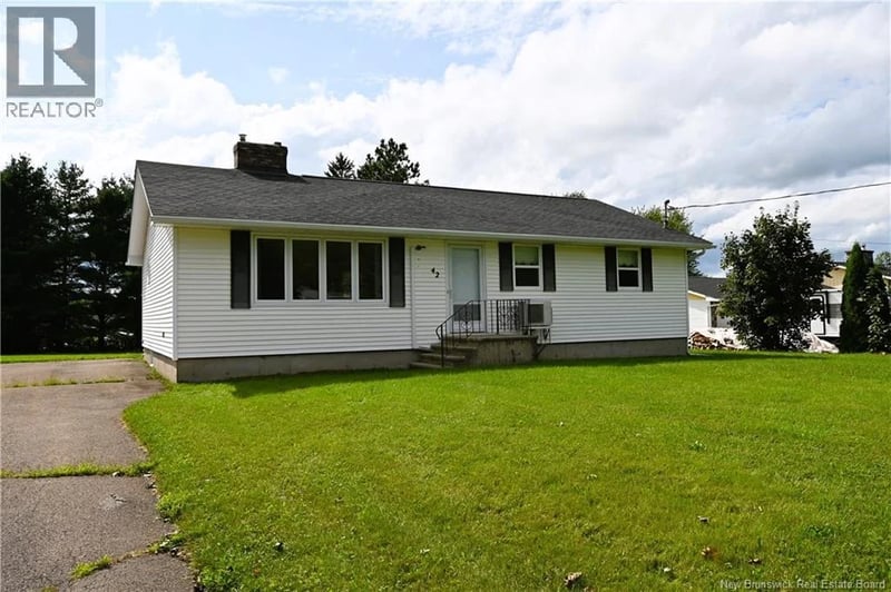 42 Rue Yvon ..., Saint-Antoine, New Brunswick, E4V1L1, Saint-Antoine, New Brunswick — photo 1 of 5