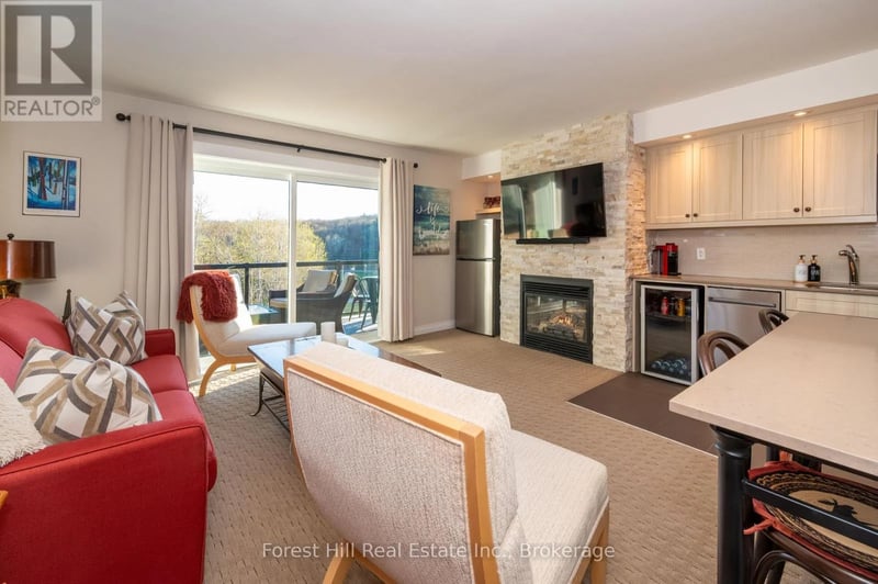 #54-303 1235 Deerhurst Drive, Huntsville (Chaffey), Ontario, P1H2E8, Huntsville (Chaffey), Ontario — photo 1 of 5