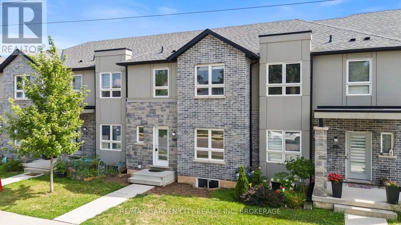 #8 182 BROADWAY Lane, Welland (Broadway), Ontario, L3C5L5, Welland (Broadway), Ontario — photo 1 of 5