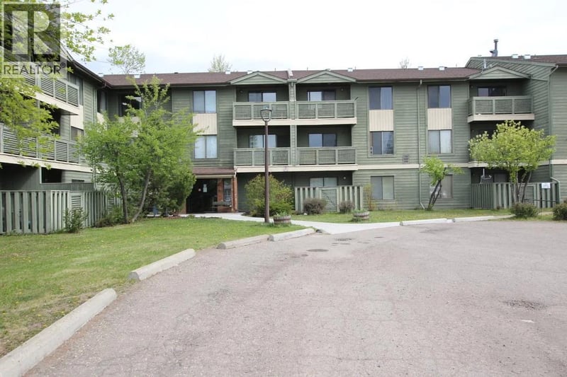 #302 185 CHAMBERLAIN Crescent, Tumbler Ridge, British Columbia, V0C2W0, Tumbler Ridge, British Columbia — photo 1 of 5