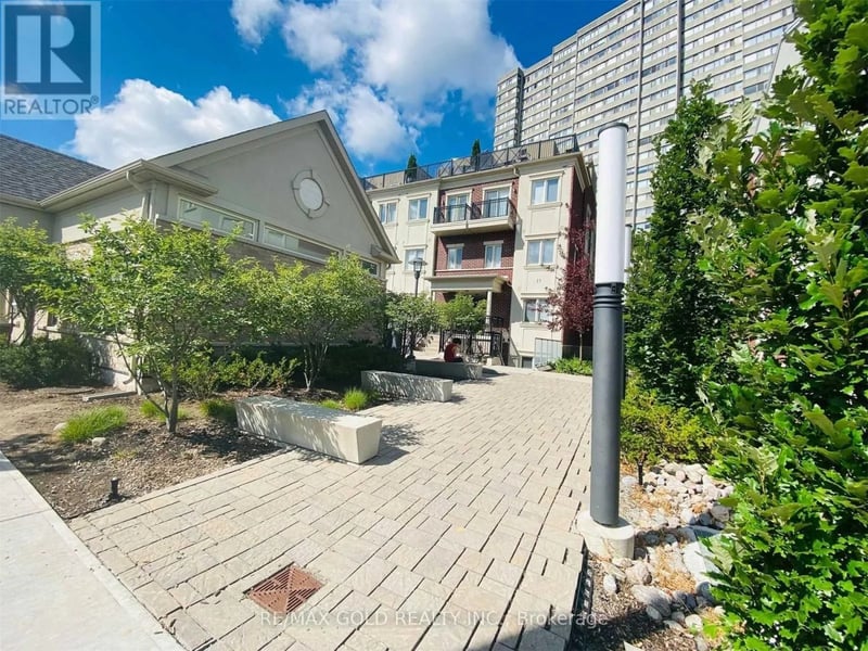 #114 15 Coneflower Crescent, Toronto (Westminster-Branson), Ontario, M2R0A5, Toronto (Westminster-Branson), Ontario