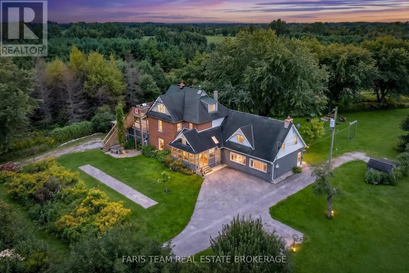 3400 Baldwick Lane, Springwater, Ontario, L0M1T2, Springwater, Ontario — photo 1 of 5