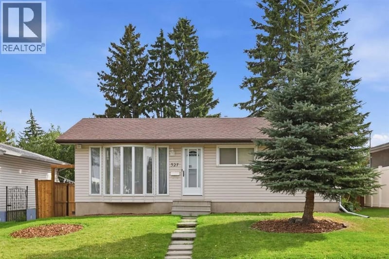 327 94 Avenue Southeast, Calgary, Alberta, T2J0E7, Calgary, Alberta — photo 1 of 5