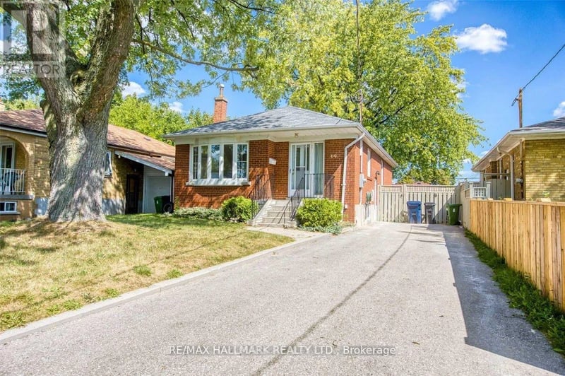 #BSMT 69 Barrymore Road, Toronto (Bendale), Ontario, M1J1W5, Toronto (Bendale), Ontario — photo 1 of 5