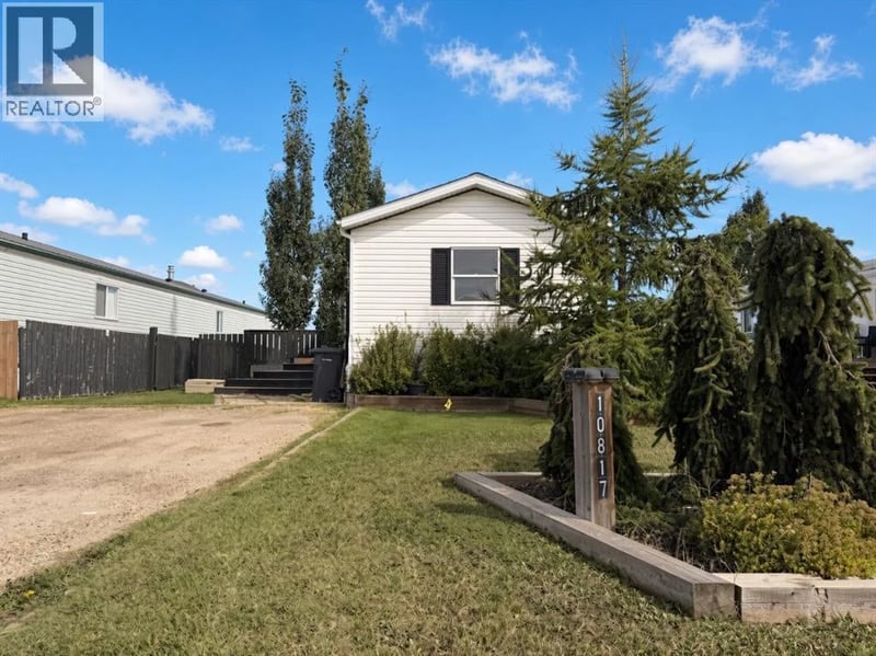 10817 97 Street, Clairmont, Alberta, T8X5E3, Clairmont, Alberta — photo 1 of 5