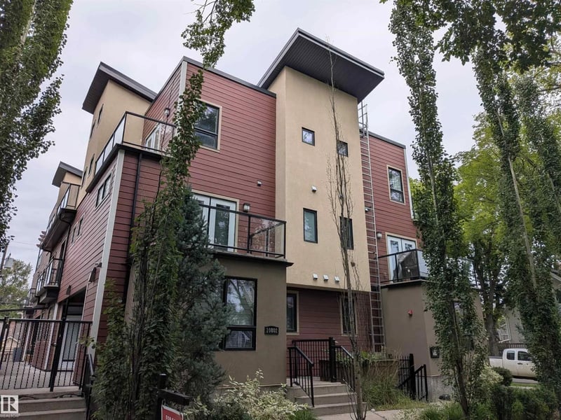 10806 83 AV NW, Edmonton, Alberta, T6E2E7, Edmonton, Alberta — photo 1 of 5