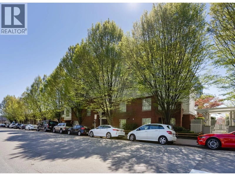 #319 147 1ST Street, North Vancouver, British Columbia, V7L1B2, North Vancouver, British Columbia — photo 1 of 5