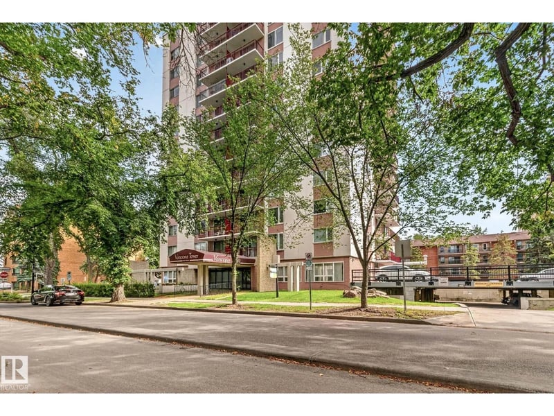 #704 11007 83 AV NW NW, Edmonton, Alberta, T6G0T9, Edmonton, Alberta — photo 1 of 5