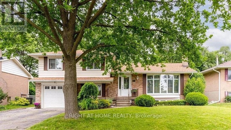 49 Rayne Avenue, Oakville (CP College Park), Ontario, L6H1C1, Oakville (CP College Park), Ontario — photo 1 of 5