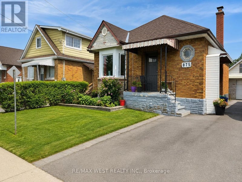 875 Ritson Road South, Oshawa (Lakeview), Ontario, L1H5L5, Oshawa (Lakeview), Ontario — photo 1 of 5