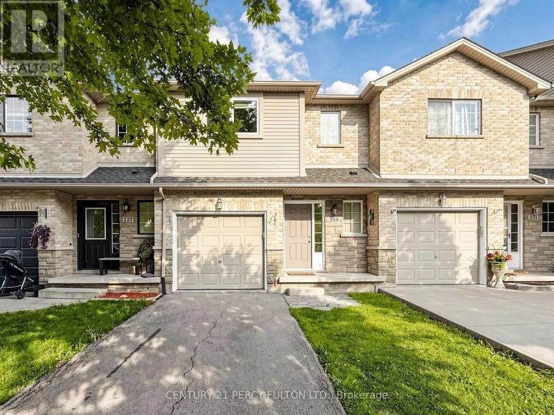 229 Dicenzo Drive, Hamilton (Ryckmans), Ontario, L9B2X7, Hamilton (Ryckmans), Ontario — photo 1 of 5