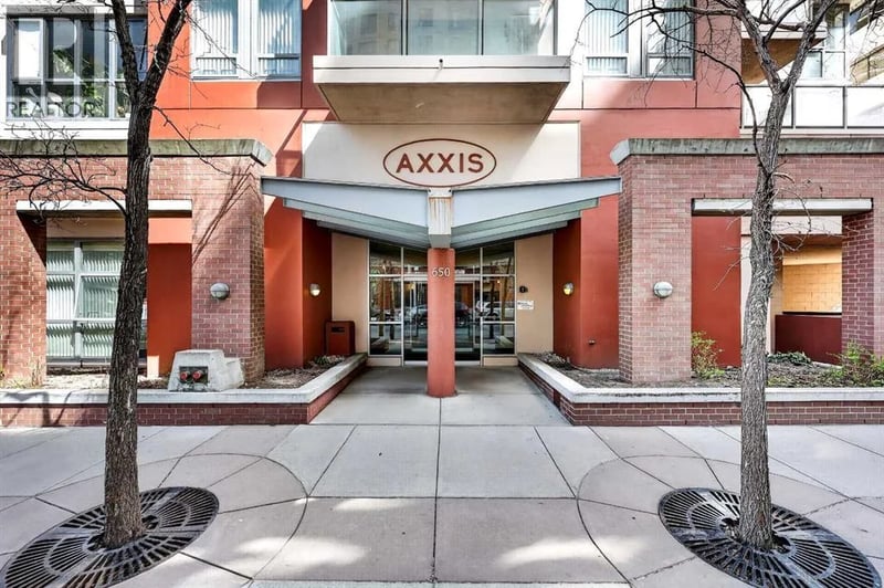 650 10 Street Southwest, Calgary, Alberta, T2P5G4, Calgary, Alberta — photo 1 of 5