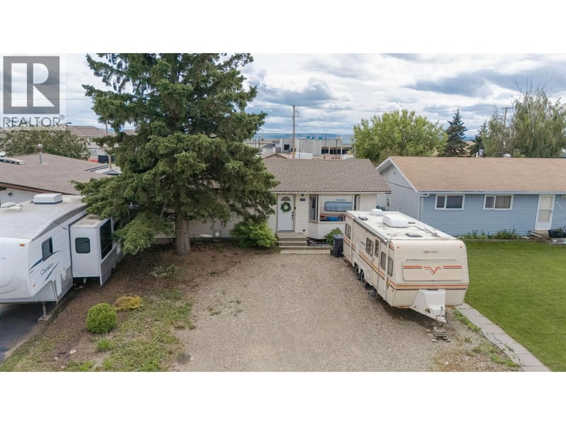 8507 94 Avenue, Fort St. John, British Columbia, V1J1E9, Fort St. John, British Columbia — photo 1 of 5