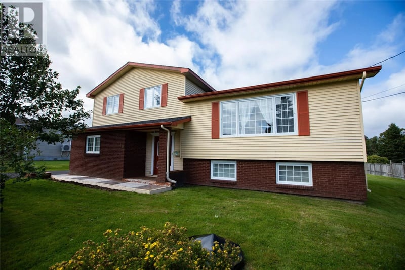40 Bartons Road, St. John's, Newfoundland & Labrador, A1S1K5, St. John's, Newfoundland & Labrador — photo 1 of 5
