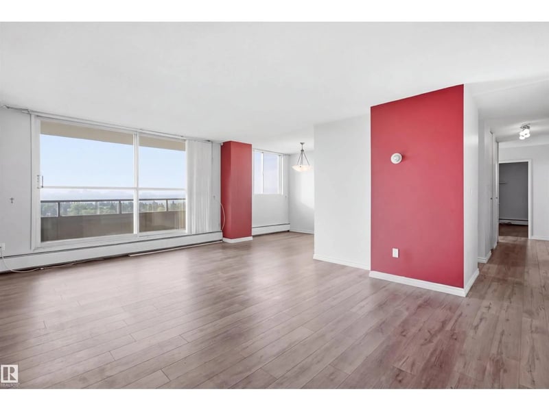 #1115 13910 Stony Plain RD NW, Edmonton, Alberta, T5N3R2, Edmonton, Alberta — photo 1 of 5