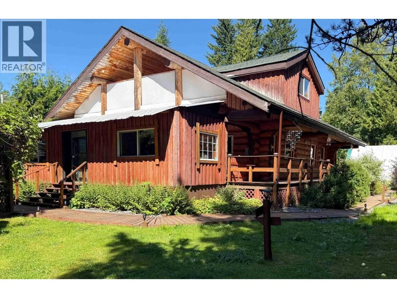 3981 DOBBIE Street, Terrace, British Columbia, V8G3M6, Terrace, British Columbia — photo 1 of 5
