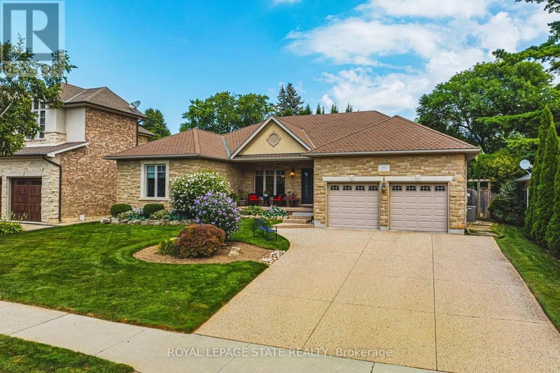 231 Pine Cove Road, Burlington (Roseland), Ontario, L7N1W1, Burlington (Roseland), Ontario — photo 1 of 5