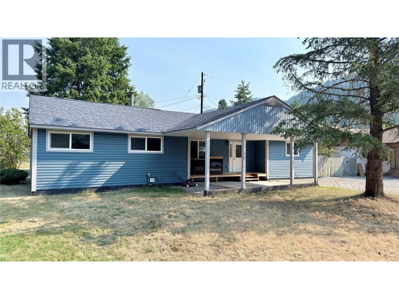 503 Woodgreen Crescent, Greenwood, British Columbia, V0H1J0, Greenwood, British Columbia — photo 1 of 5