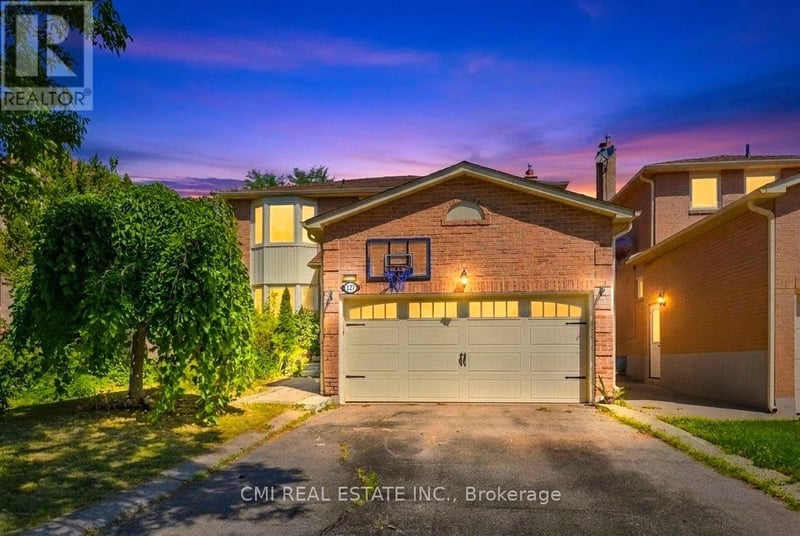 127 O'connor Crescent, Richmond Hill (North Richvale), Ontario, L4C7R7, Richmond Hill (North Richvale), Ontario — photo 1 of 5