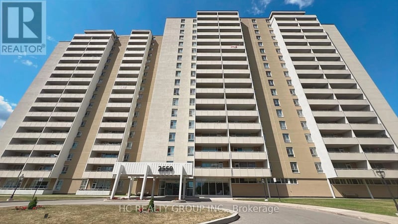 #210 2550 Pharmacy Avenue, Toronto (L'Amoreaux), Ontario, M1W1H9, Toronto (L'Amoreaux), Ontario — photo 1 of 5