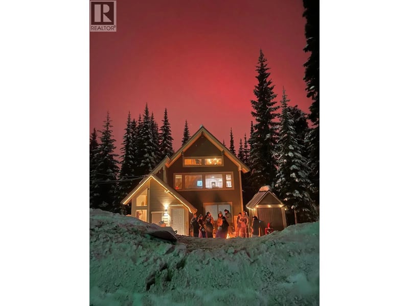 #1 and 2 7485 Porcupine Road, Big White, British Columbia, V1P1P3, Big White, British Columbia — photo 1 of 5