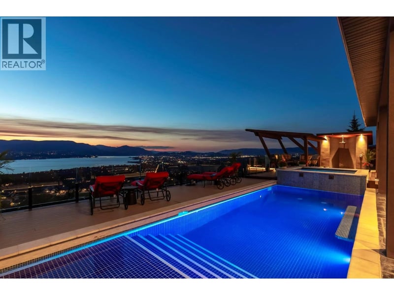 722 Kuipers Crescent, Kelowna, British Columbia, V1W5B2, Kelowna, British Columbia — photo 1 of 5
