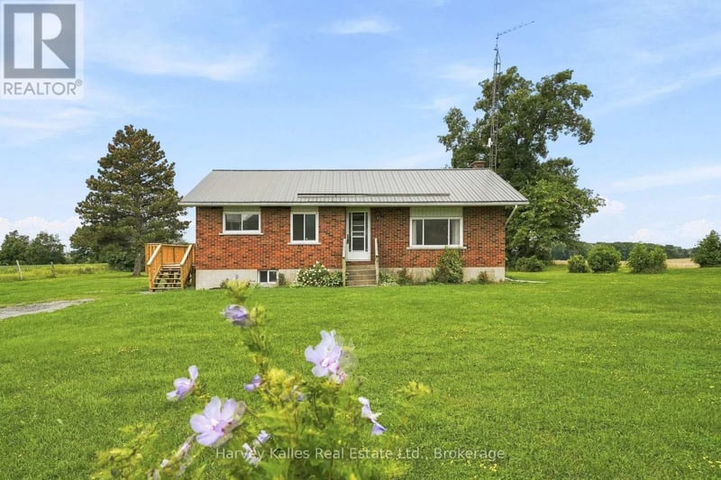 147 Caughey Road, Prince Edward County (Sophiasburg Ward), Ontario, K0K1W0, Prince Edward County (Sophiasburg Ward), Ontario — photo 1 of 5
