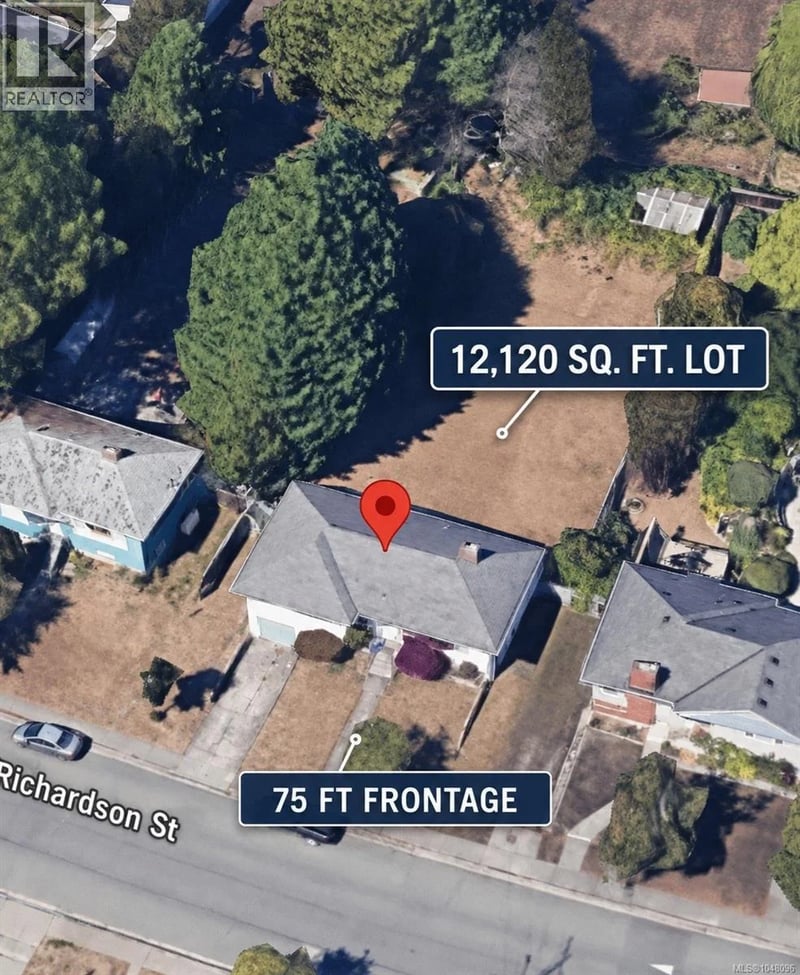 1622 Richardson Street, Victoria, British Columbia, V8S1R4, Victoria, British Columbia — photo 1 of 5