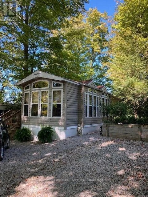 #118 76735 Wildwood Line, Bluewater (Stanley), Ontario, N0M1G0, Bluewater (Stanley), Ontario — photo 1 of 5