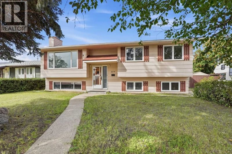 3214 57 Avenue, Red Deer, Alberta, T4N5V5, Red Deer, Alberta — photo 1 of 5