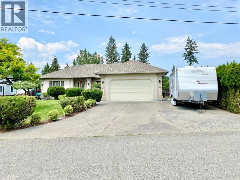 514 Oriole Way, Barriere, British Columbia, V0E1E0, Barriere, British Columbia — photo 1 of 5