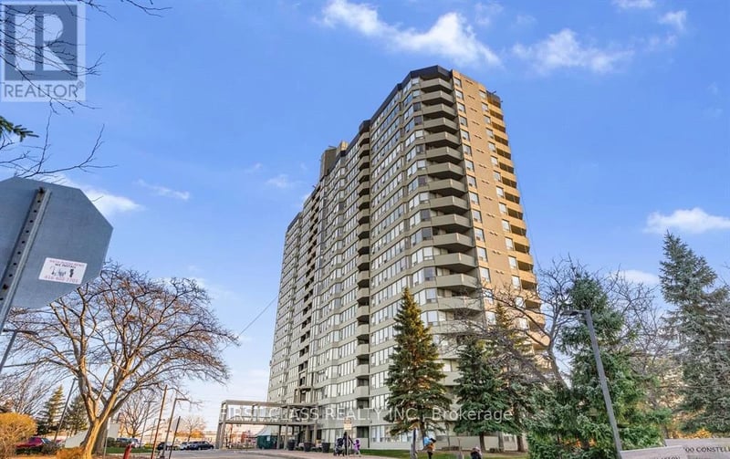 #1208 700 Constellation Drive, Mississauga (Hurontario), Ontario, L5R3G8, Mississauga (Hurontario), Ontario — photo 1 of 5
