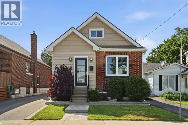 58 TRAGINA Avenue South, Hamilton, Ontario, L8K2Z3, Hamilton, Ontario — photo 1 of 5