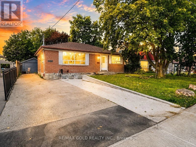 3352 Etude Drive, Mississauga (Malton), Ontario, L4T1T3, Mississauga (Malton), Ontario — photo 1 of 5