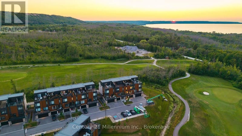 ## 22 117 Sladden Court, Blue Mountains, Ontario, N0H2P0, Blue Mountains, Ontario — photo 1 of 5