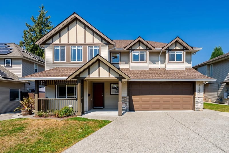 8480 DOERKSEN Drive, Mission, British Columbia, V2V7C4, Mission, British Columbia — photo 1 of 5