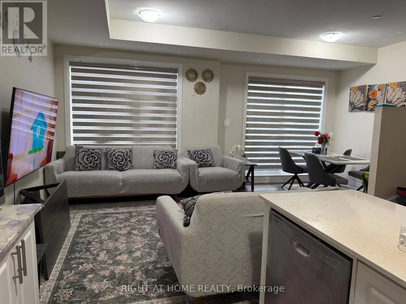#210 755 Omega Drive North, Pickering (Woodlands), Ontario, L1V1A8, Pickering (Woodlands), Ontario — photo 1 of 5