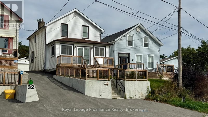30 Alexander Street, Port Hope, Ontario, L1A1B2, Port Hope, Ontario — photo 1 of 5