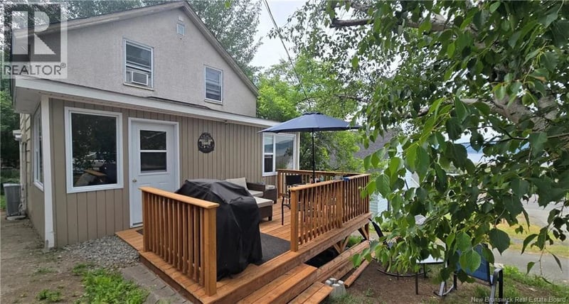 136 Ramsay Street, Dalhousie, New Brunswick, E8C2H3, Dalhousie, New Brunswick — photo 1 of 5