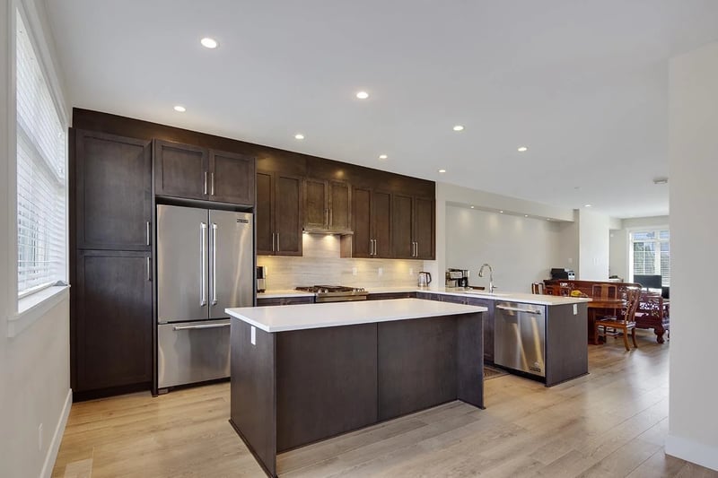 16439 24 Avenue, Surrey, British Columbia, V3Z0V8, Surrey, British Columbia — photo 1 of 5