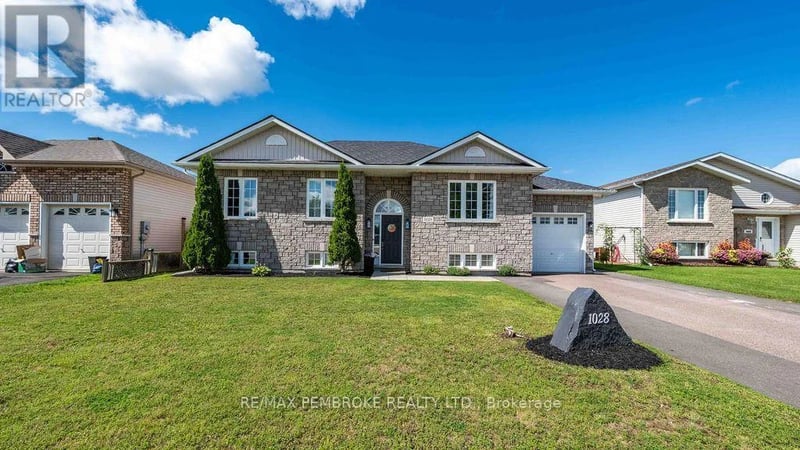 1028 Limestone Trail, Petawawa, Ontario, K8H0A6, Petawawa, Ontario — photo 1 of 5